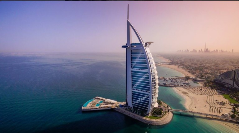 Новый 5000-тонный пляжный курорт Burj Al Arab Terrace!
