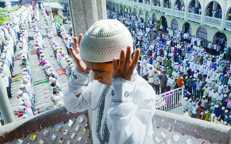 Выходные дни с праздником EID AL FITR в Омане