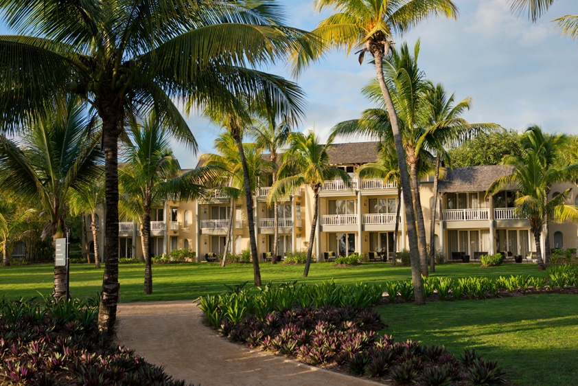 Outrigger Mauritius Beach Resort 5*